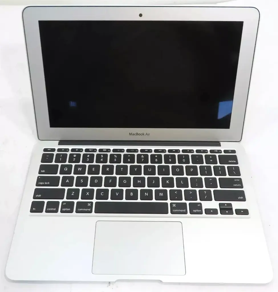 Apple MacBook Air 11.6" A1465 Early 2014 Intel Core i5 1.4GHz 4GB DDR3 128GB SSD Silver A Grade ( Refurbished )